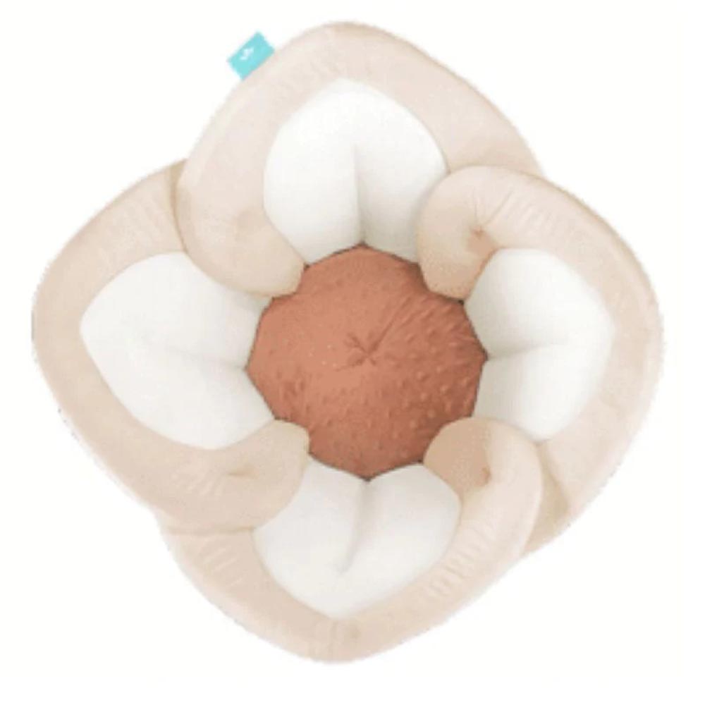Blooming Bath - Lotus Baby Bath Seat With Snaps - Cream/White/Clay