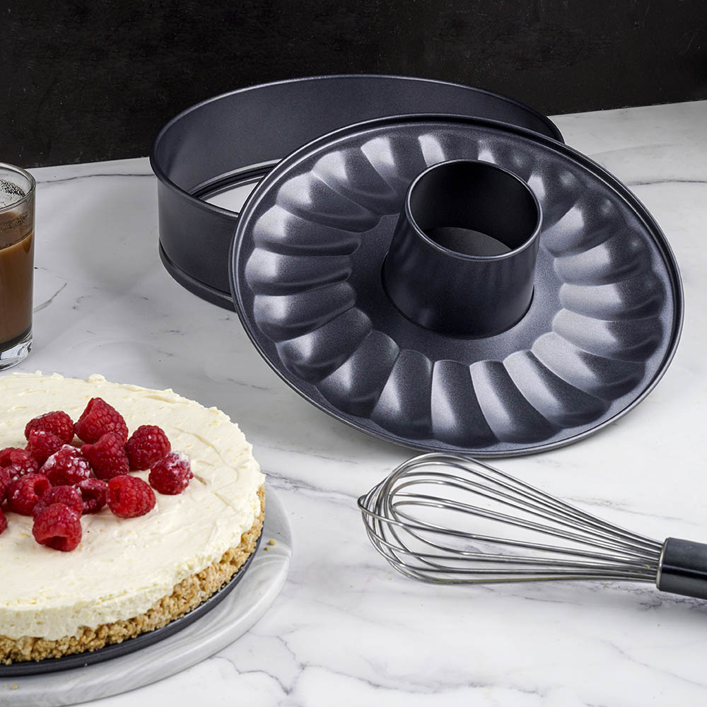 Betty Crocker - Springform Pan w/ 2 Bottoms & Stainless Steel Lock - Dark Grey