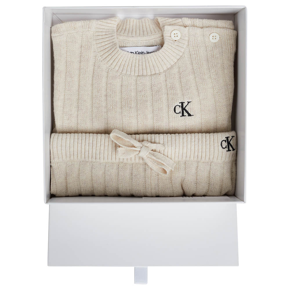 Calvin Klein - 2pc-Set - Linen Blend Knit T-Shirt And Shorts - Beige