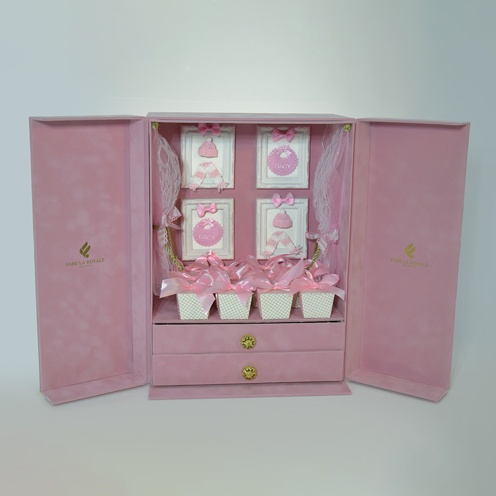 Fabe La Royale - Baby Girl Shower Tray With 54pcs